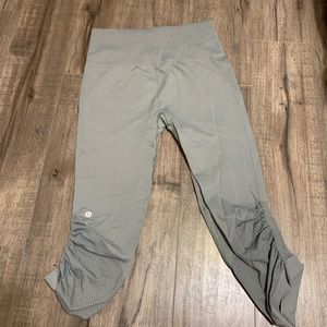 lululemon cropped leggings